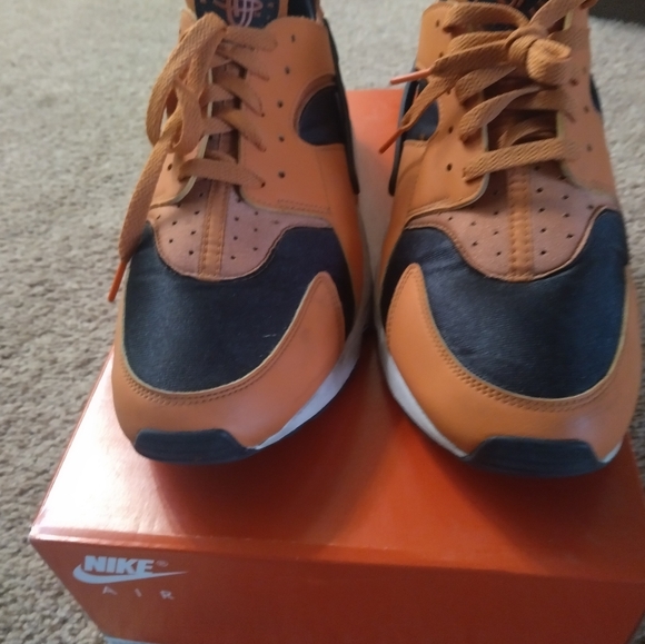 MEN SHOES - Picture 5 of 5